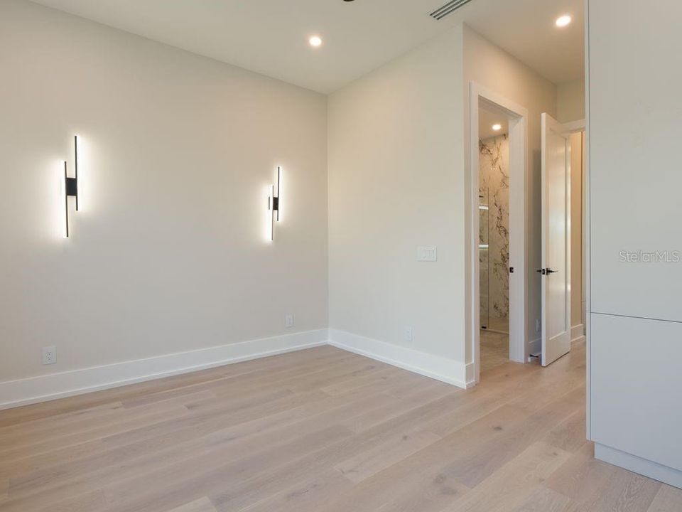 На продажу: $2,850,000 (4 спален, 4 ванн, 3954 Квадратных фут)