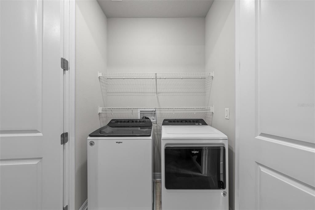 待售: $774,900 (3 贝兹, 3 浴室, 1977 平方英尺)