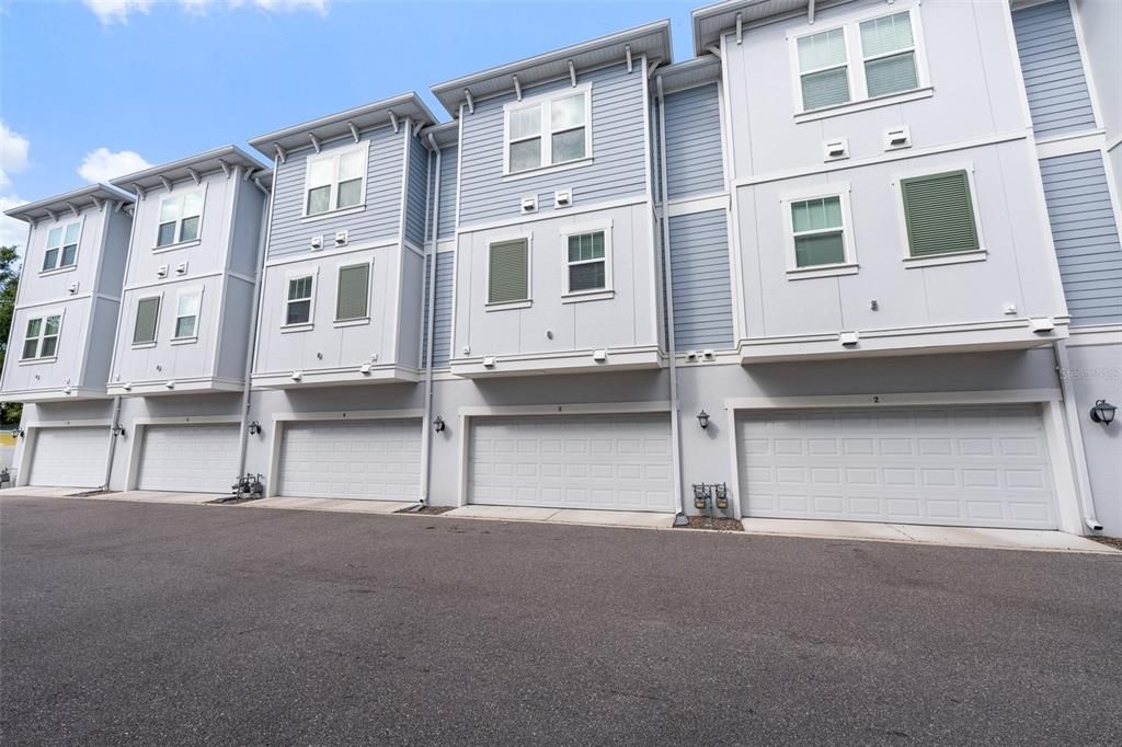 待售: $774,900 (3 贝兹, 3 浴室, 1977 平方英尺)