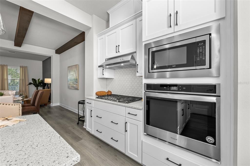 待售: $774,900 (3 贝兹, 3 浴室, 1977 平方英尺)