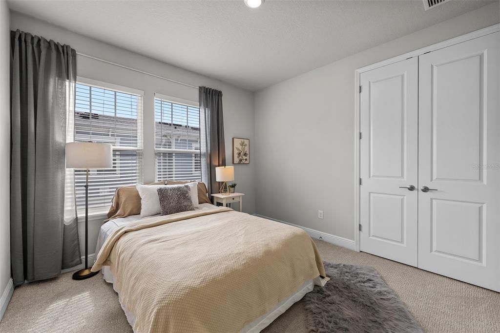 待售: $774,900 (3 贝兹, 3 浴室, 1977 平方英尺)