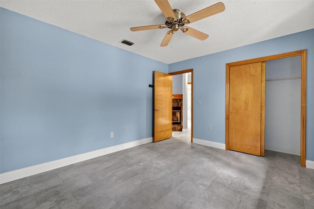 En Venta: $480,000 (3 camas, 2 baños, 1920 Pies cuadrados)