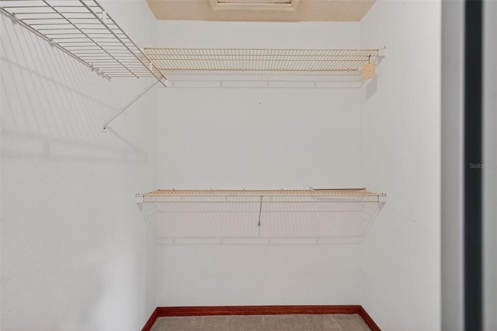 En Venta: $480,000 (3 camas, 2 baños, 1920 Pies cuadrados)