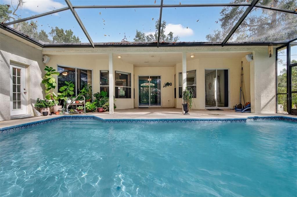 En Venta: $480,000 (3 camas, 2 baños, 1920 Pies cuadrados)