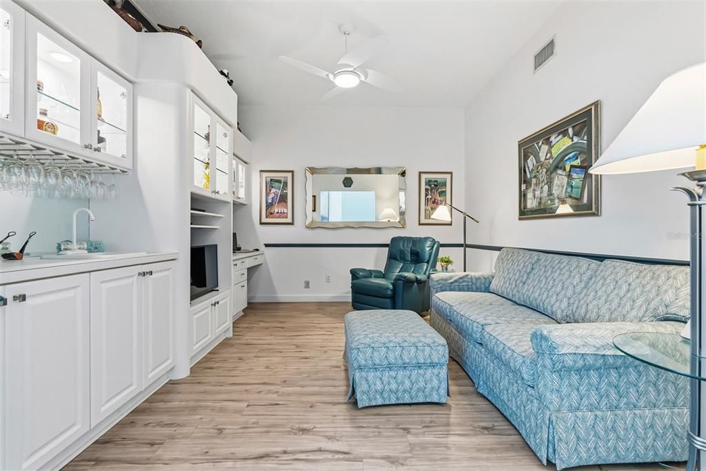 Active With Contract: $660,000 (2 beds, 2 baths, 2223 Square Feet)