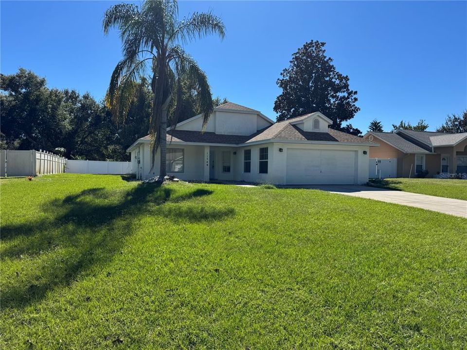 Recientemente alquilado: $2,100 (3 camas, 2 baños, 1379 Pies cuadrados)