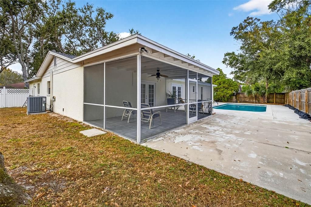 На продажу: $439,000 (3 спален, 2 ванн, 1684 Квадратных фут)