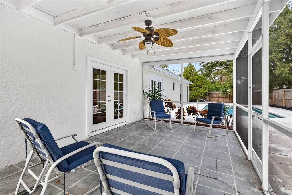 На продажу: $439,000 (3 спален, 2 ванн, 1684 Квадратных фут)