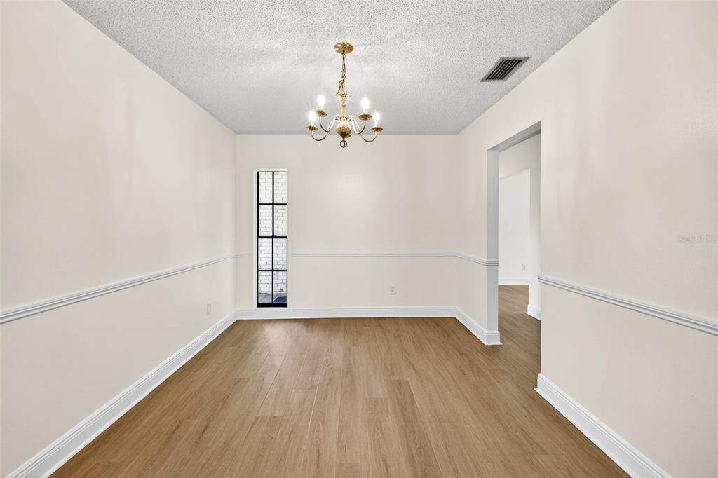 На продажу: $439,000 (3 спален, 2 ванн, 1684 Квадратных фут)