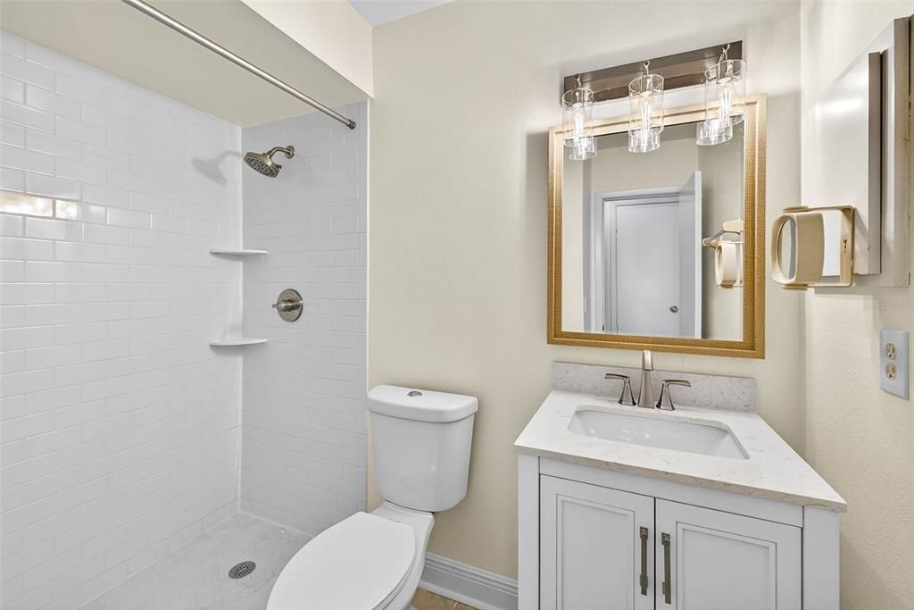 На продажу: $439,000 (3 спален, 2 ванн, 1684 Квадратных фут)