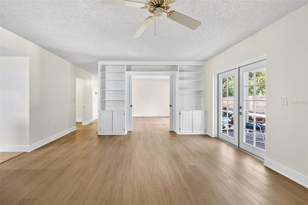 На продажу: $439,000 (3 спален, 2 ванн, 1684 Квадратных фут)