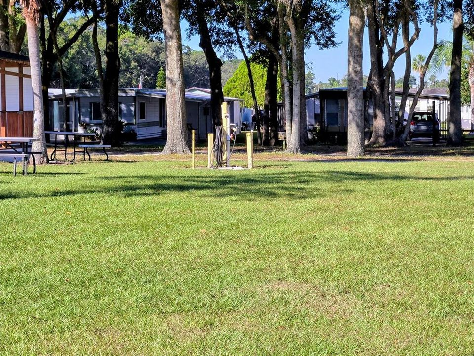 For Sale: $145,000 (2 beds, 1 baths, 1280 Square Feet)