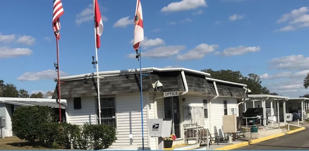 For Sale: $145,000 (2 beds, 1 baths, 1280 Square Feet)