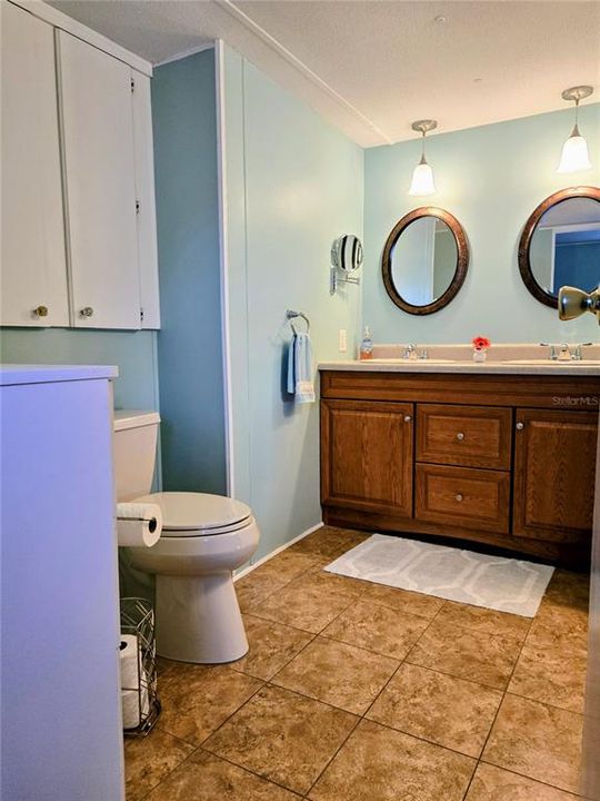 For Sale: $145,000 (2 beds, 1 baths, 1280 Square Feet)