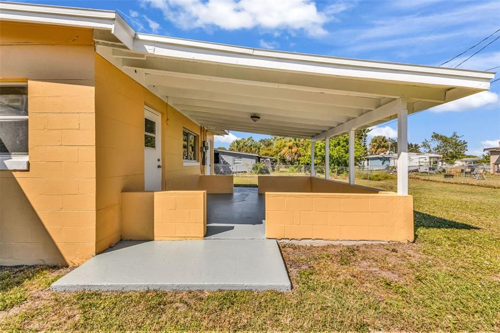 Active With Contract: $149,900 (3 beds, 1 baths, 1135 Square Feet)