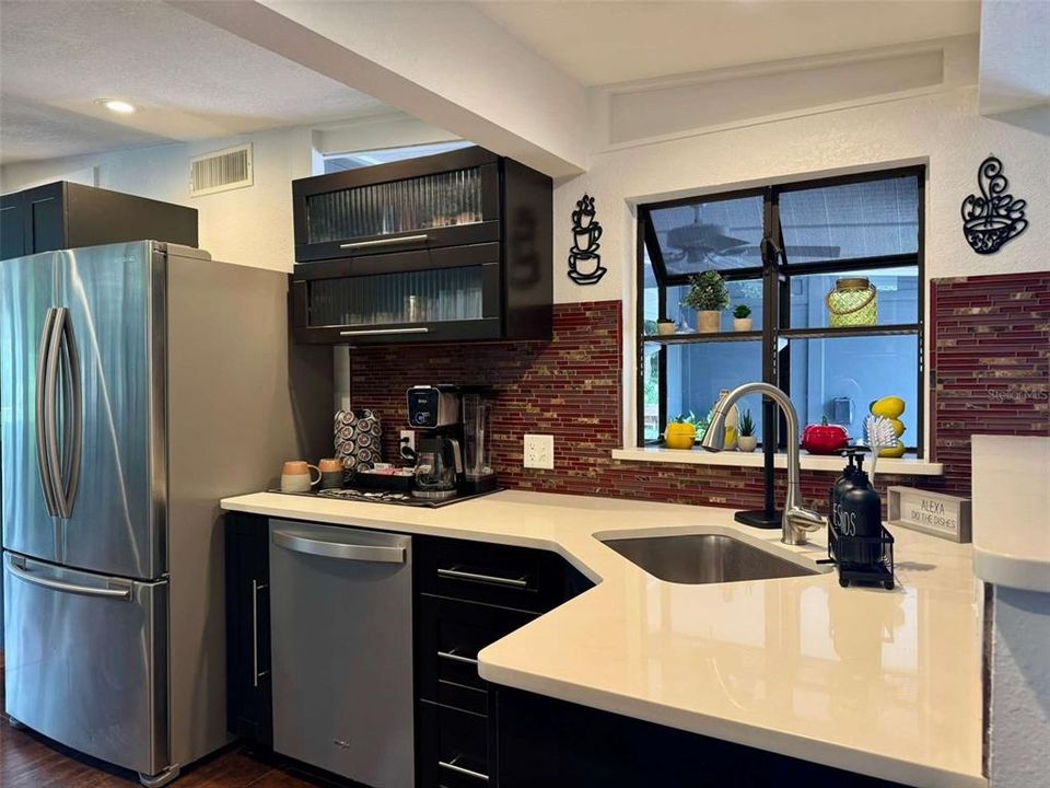 出租: $5,000 (3 贝兹, 2 浴室, 2312 平方英尺)