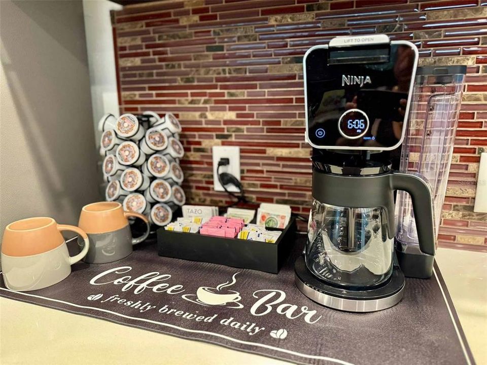 出租: $5,000 (3 贝兹, 2 浴室, 2312 平方英尺)