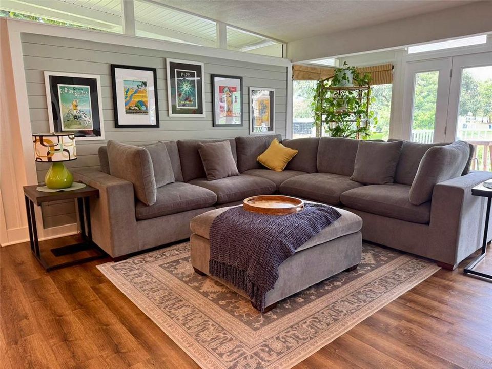 出租: $5,000 (3 贝兹, 2 浴室, 2312 平方英尺)