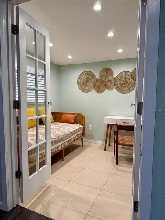 出租: $5,000 (3 贝兹, 2 浴室, 2312 平方英尺)