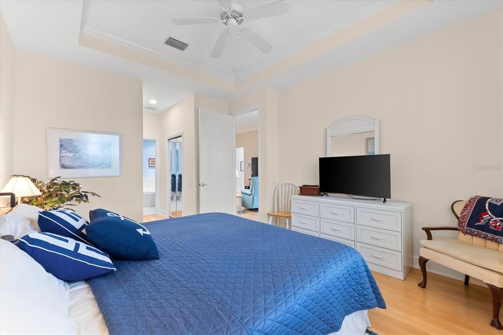 For Sale: $479,900 (3 beds, 2 baths, 1969 Square Feet)