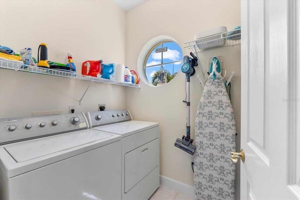 For Sale: $479,900 (3 beds, 2 baths, 1969 Square Feet)