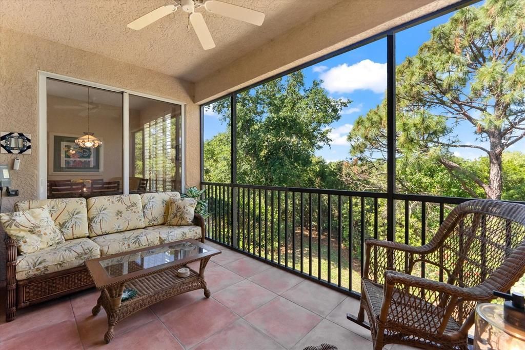 For Sale: $479,900 (3 beds, 2 baths, 1969 Square Feet)