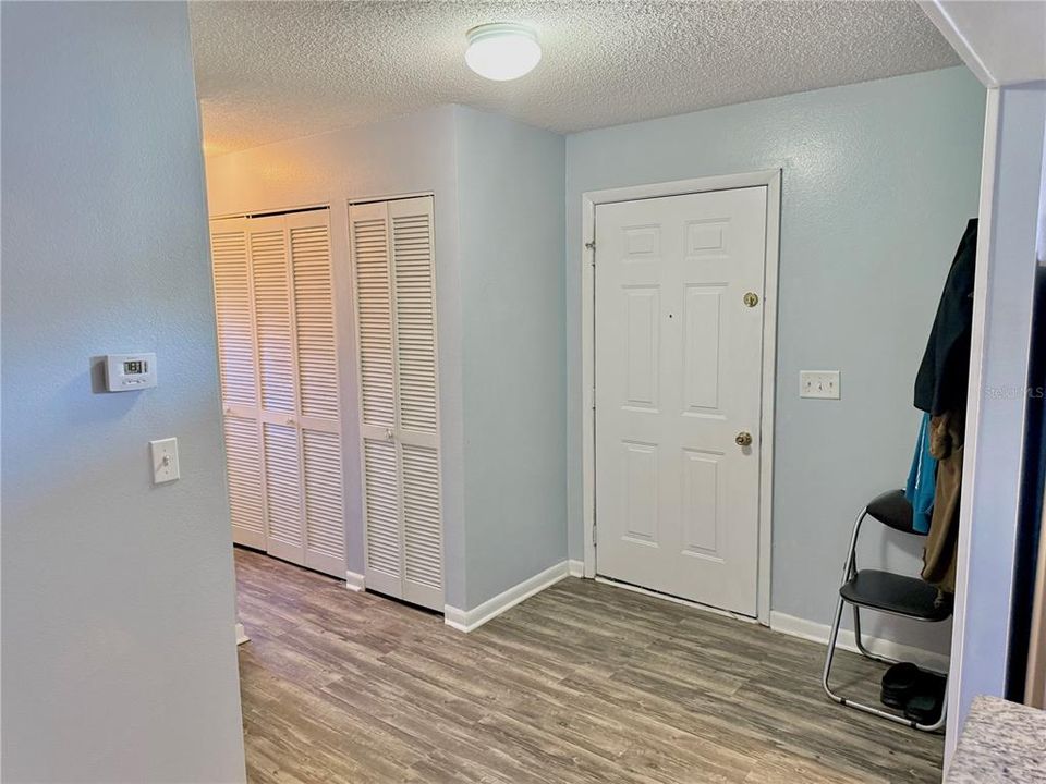 На продажу: $194,500 (1 спален, 1 ванн, 945 Квадратных фут)