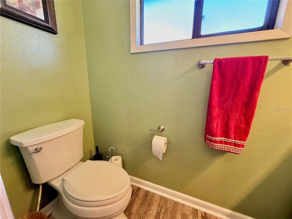 На продажу: $194,500 (1 спален, 1 ванн, 945 Квадратных фут)