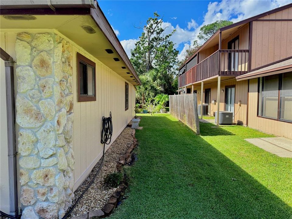 На продажу: $194,500 (1 спален, 1 ванн, 945 Квадратных фут)