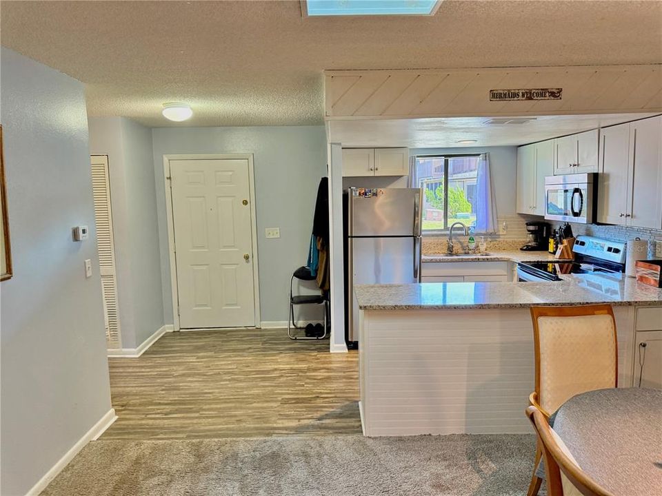 На продажу: $194,500 (1 спален, 1 ванн, 945 Квадратных фут)