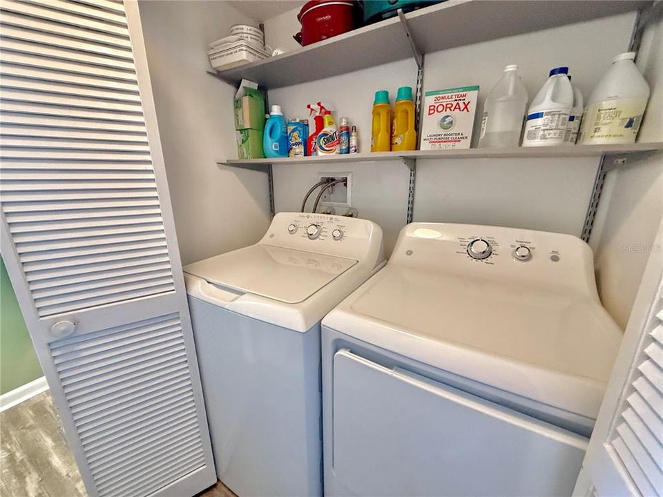 На продажу: $194,500 (1 спален, 1 ванн, 945 Квадратных фут)