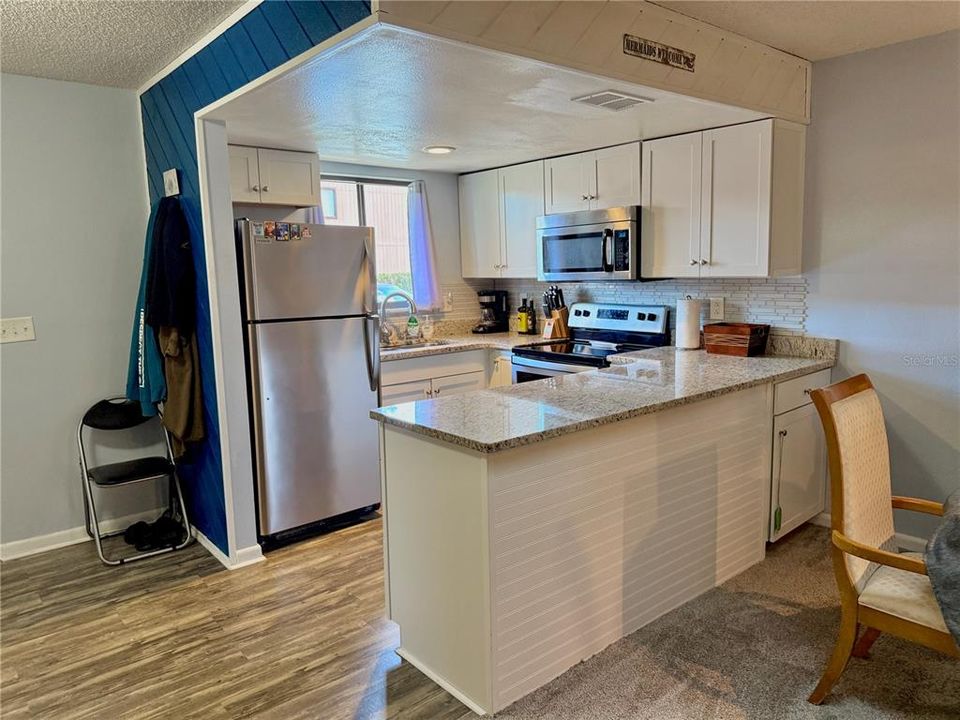 На продажу: $194,500 (1 спален, 1 ванн, 945 Квадратных фут)