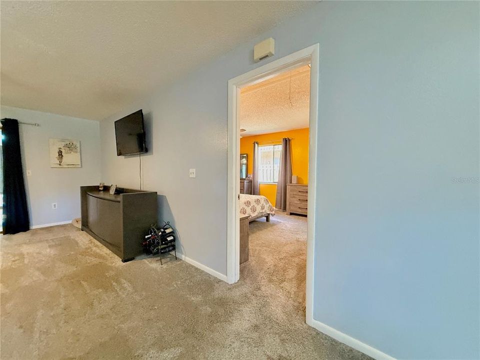 На продажу: $194,500 (1 спален, 1 ванн, 945 Квадратных фут)