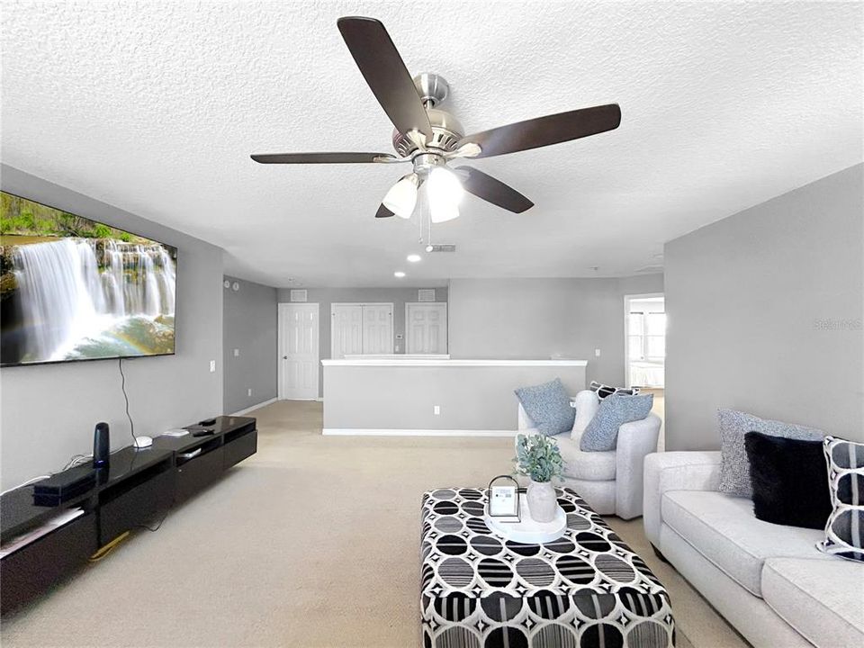 For Rent: $3,450 (5 beds, 3 baths, 3497 Square Feet)