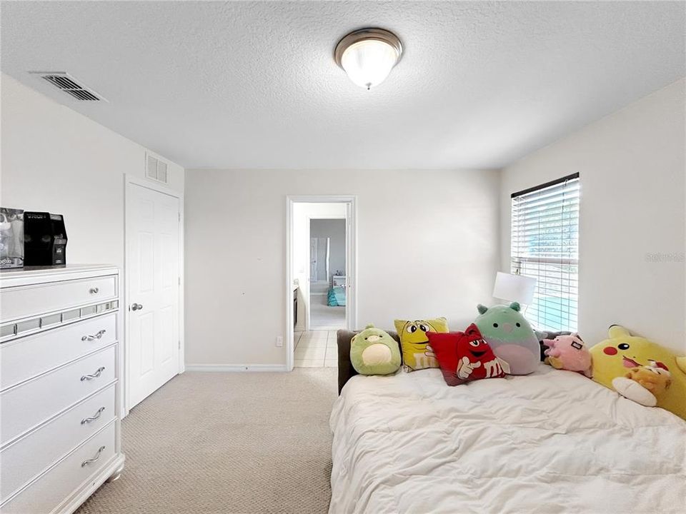 For Rent: $3,450 (5 beds, 3 baths, 3497 Square Feet)