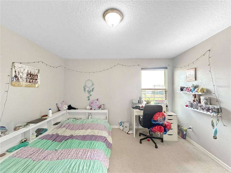 For Rent: $3,450 (5 beds, 3 baths, 3497 Square Feet)