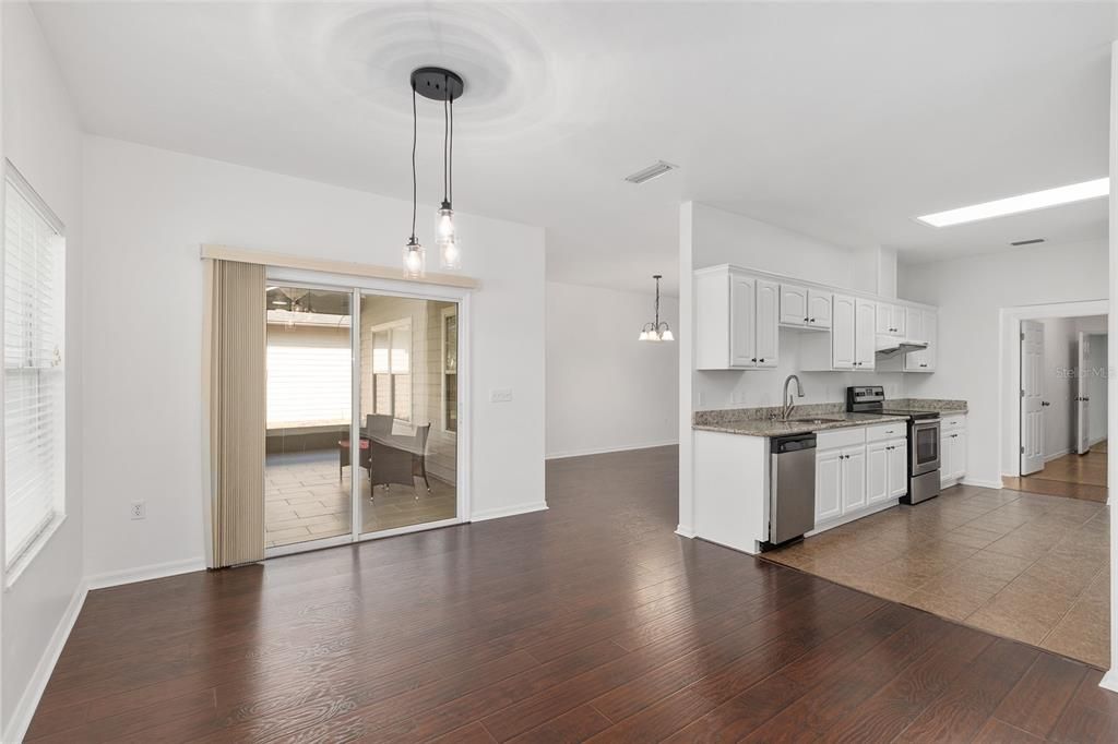 На продажу: $440,000 (4 спален, 2 ванн, 2246 Квадратных фут)