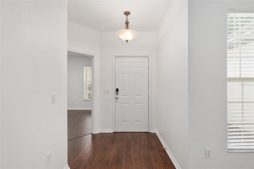 На продажу: $440,000 (4 спален, 2 ванн, 2246 Квадратных фут)