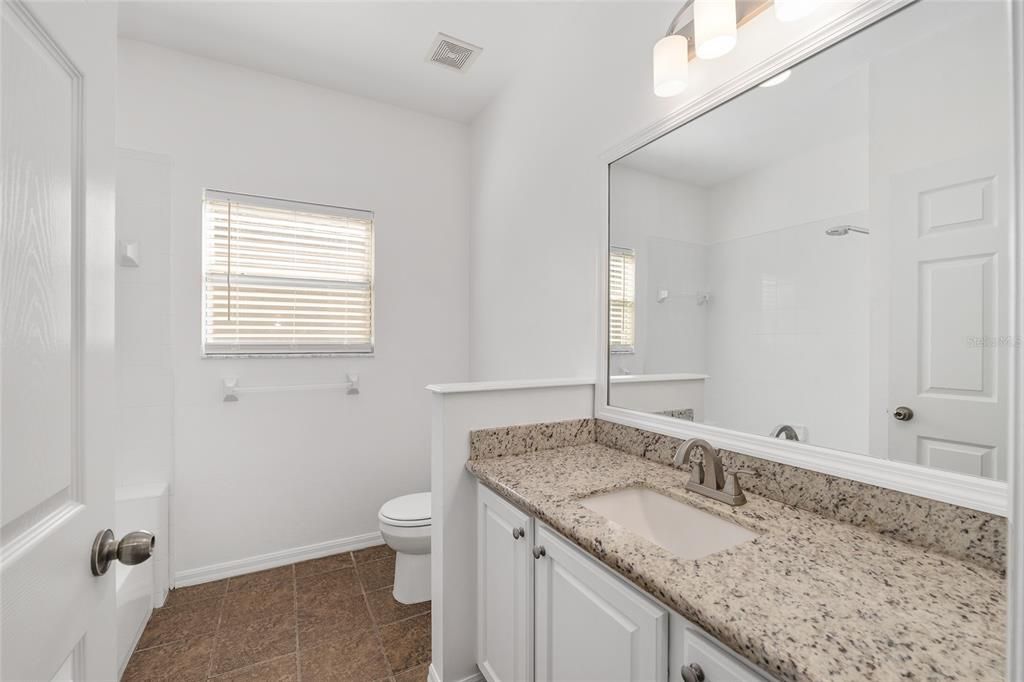 На продажу: $440,000 (4 спален, 2 ванн, 2246 Квадратных фут)