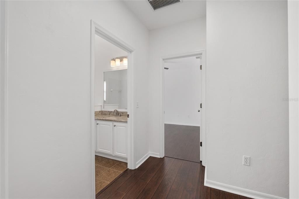 На продажу: $440,000 (4 спален, 2 ванн, 2246 Квадратных фут)