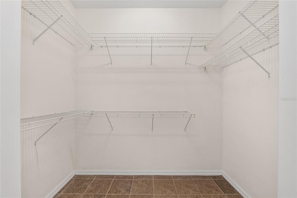 На продажу: $440,000 (4 спален, 2 ванн, 2246 Квадратных фут)