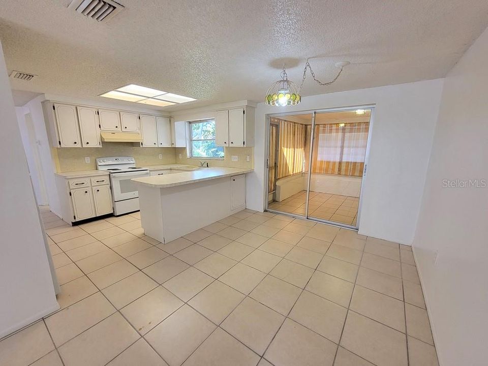 En Renta: $1,350 (2 camas, 2 baños, 966 Pies cuadrados)