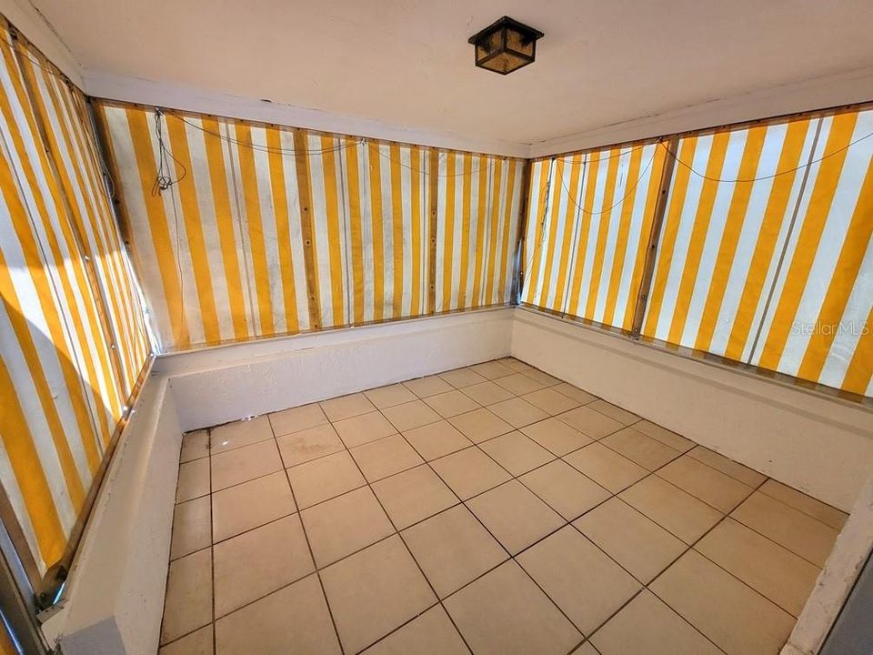 En Renta: $1,350 (2 camas, 2 baños, 966 Pies cuadrados)