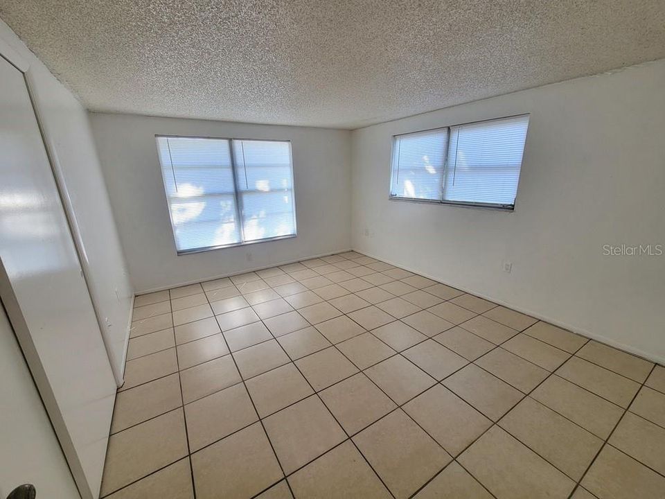 En Renta: $1,350 (2 camas, 2 baños, 966 Pies cuadrados)