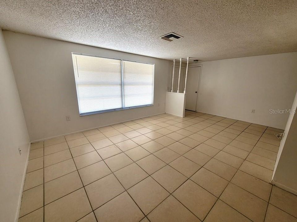 En Renta: $1,350 (2 camas, 2 baños, 966 Pies cuadrados)