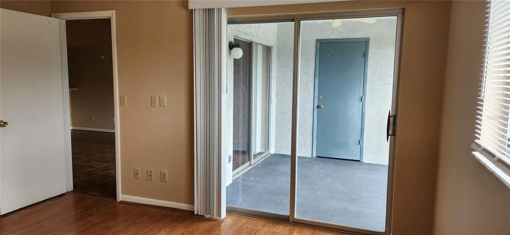 For Rent: $1,850 (2 beds, 2 baths, 960 Square Feet)