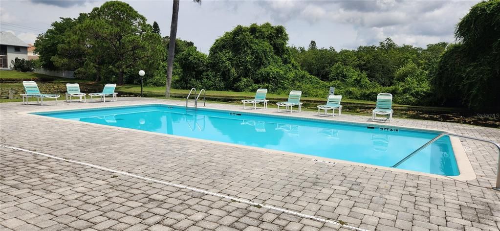 For Rent: $1,850 (2 beds, 2 baths, 960 Square Feet)