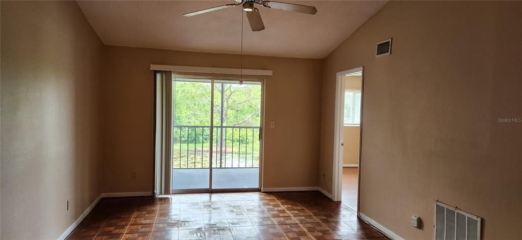 For Rent: $1,850 (2 beds, 2 baths, 960 Square Feet)