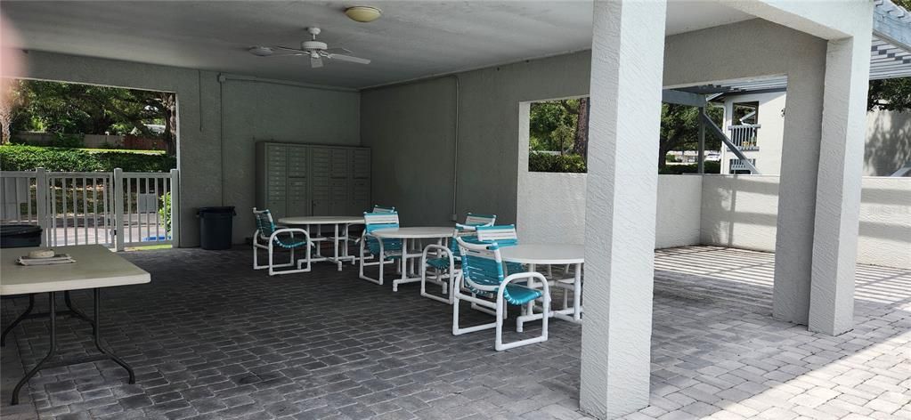 For Rent: $1,850 (2 beds, 2 baths, 960 Square Feet)