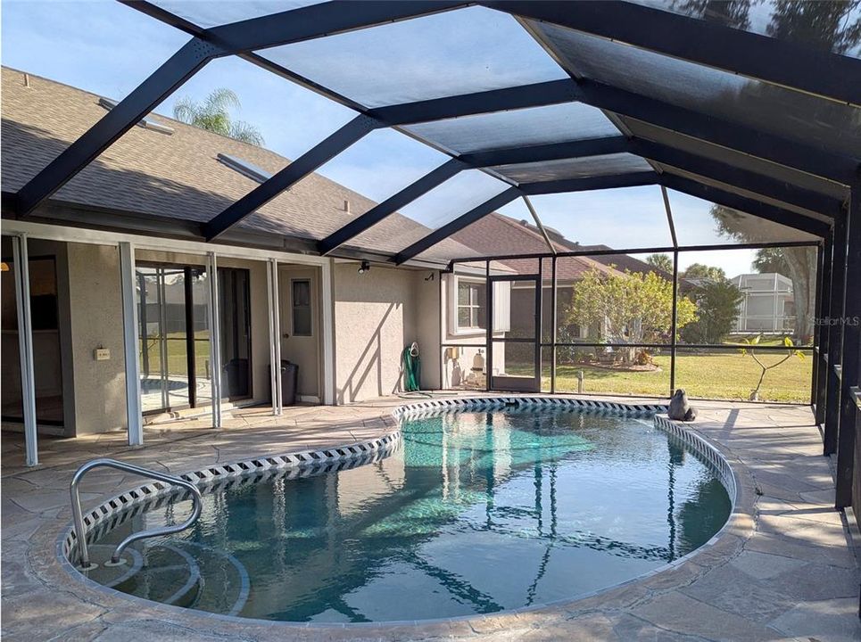 For Sale: $389,000 (3 beds, 2 baths, 2199 Square Feet)